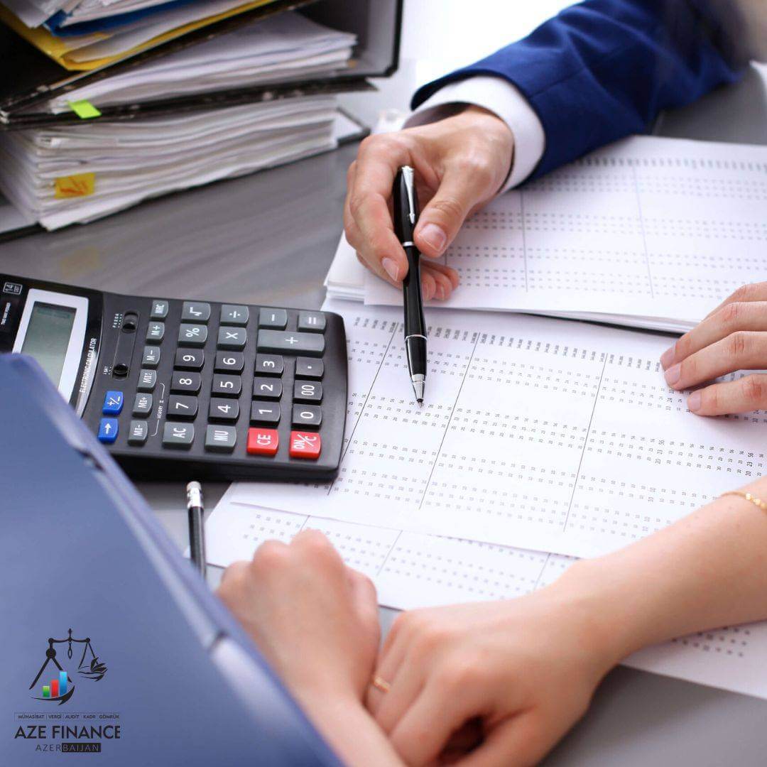 When goods are sold at cost price, how is income tax calculated?