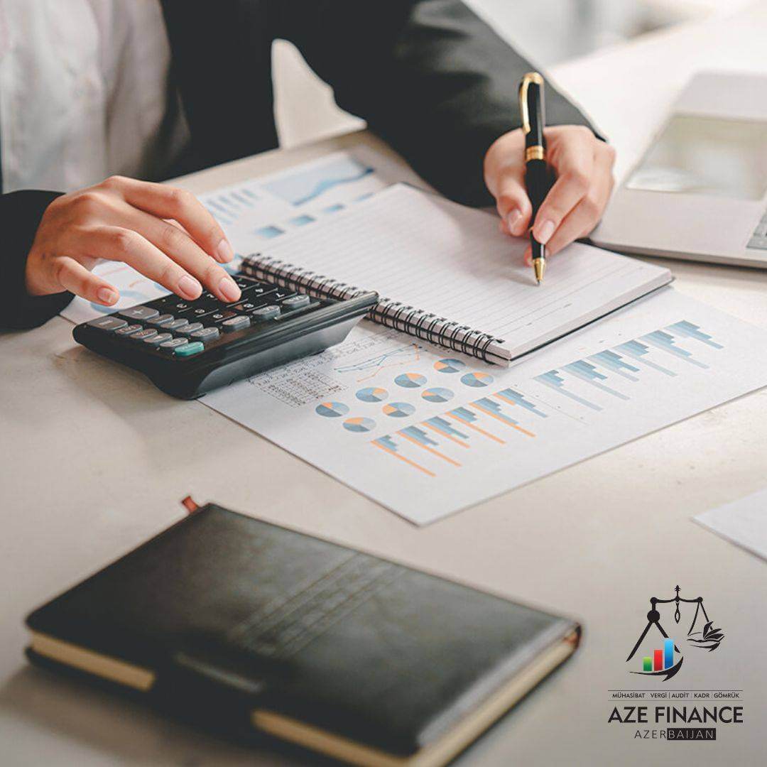 How much tax is withheld from a 3,000 manat rental payment made to an individual not registered for tax purposes, and how much is paid to them?